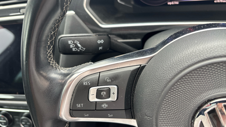 Volkswagen Tiguan 2.0 TDi 150 R-Line 5dr Diesel Estate